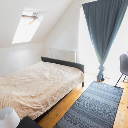 בודפשט Hi-Bp Garden City Batsanyi Apartment 3 Rooms, Apartment Upstairs Near The City Train With Free Parking מראה חיצוני תמונה