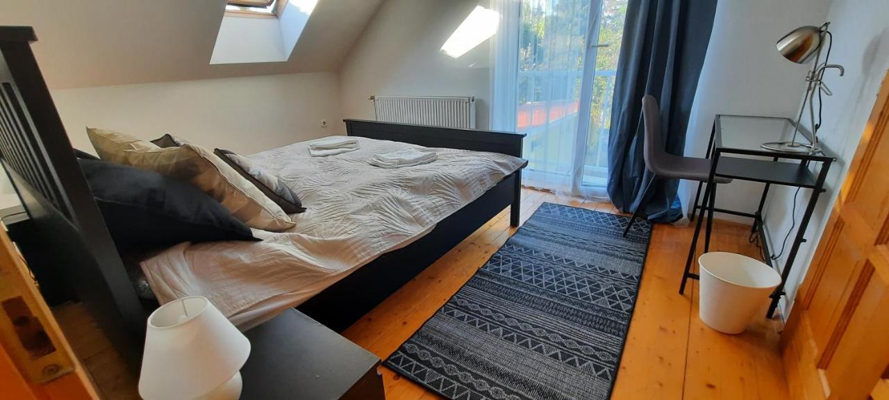 בודפשט Hi-Bp Garden City Batsanyi Apartment 3 Rooms, Apartment Upstairs Near The City Train With Free Parking מראה חיצוני תמונה