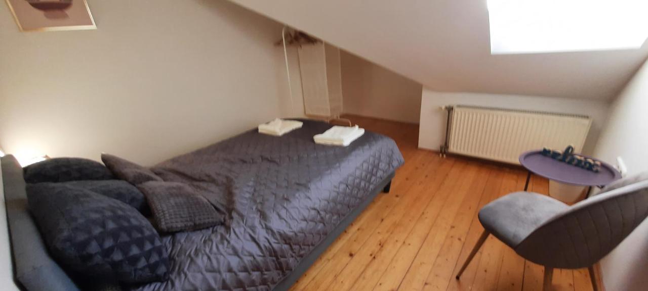 בודפשט Hi-Bp Garden City Batsanyi Apartment 3 Rooms, Apartment Upstairs Near The City Train With Free Parking מראה חיצוני תמונה