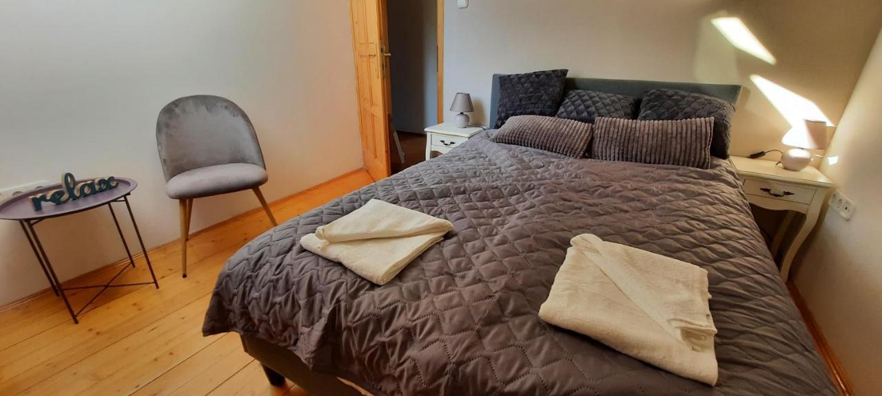 בודפשט Hi-Bp Garden City Batsanyi Apartment 3 Rooms, Apartment Upstairs Near The City Train With Free Parking מראה חיצוני תמונה
