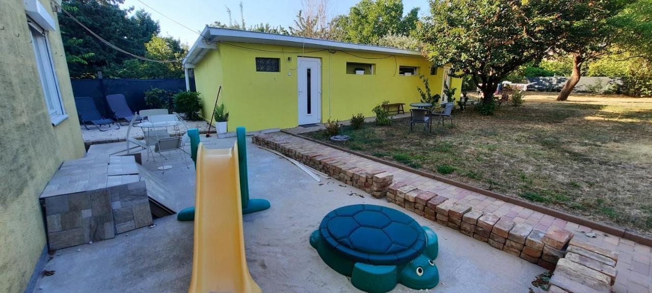 בודפשט Hi-Bp Garden City Batsanyi Apartment 3 Rooms, Apartment Upstairs Near The City Train With Free Parking מראה חיצוני תמונה