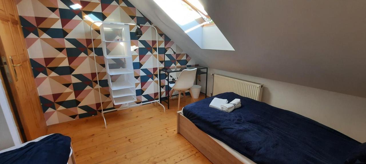 בודפשט Hi-Bp Garden City Batsanyi Apartment 3 Rooms, Apartment Upstairs Near The City Train With Free Parking מראה חיצוני תמונה