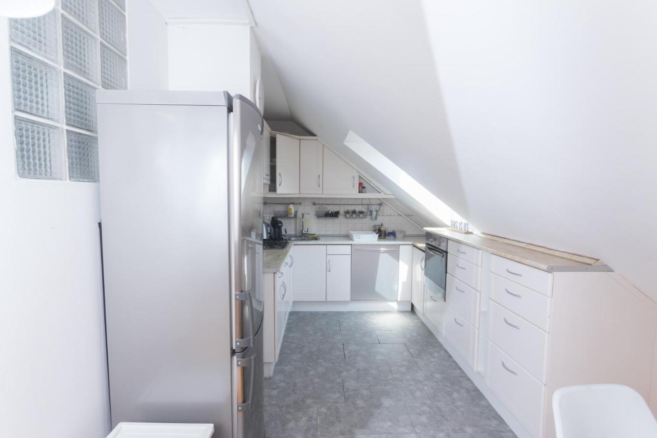 בודפשט Hi-Bp Garden City Batsanyi Apartment 3 Rooms, Apartment Upstairs Near The City Train With Free Parking מראה חיצוני תמונה