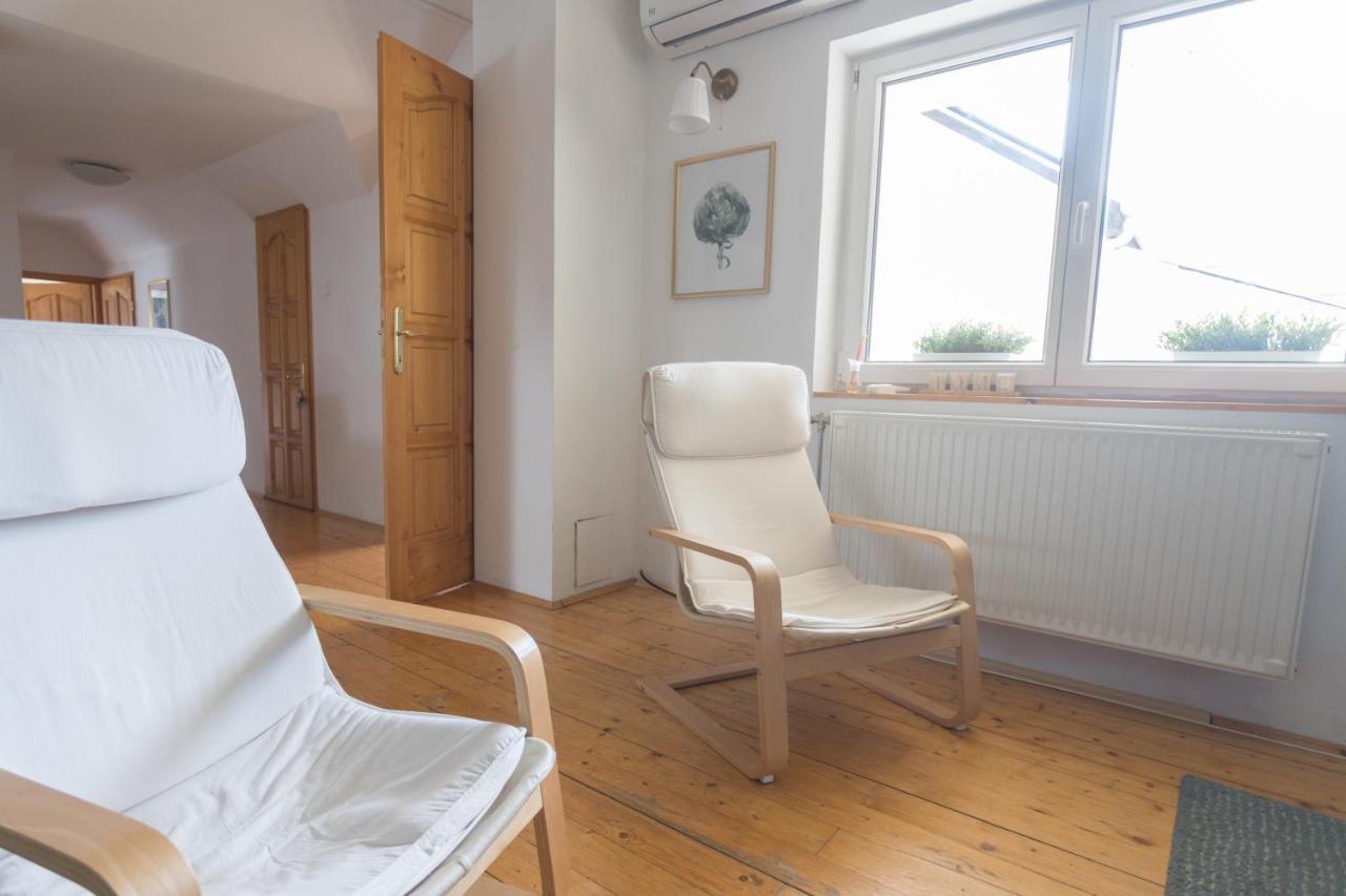 בודפשט Hi-Bp Garden City Batsanyi Apartment 3 Rooms, Apartment Upstairs Near The City Train With Free Parking מראה חיצוני תמונה