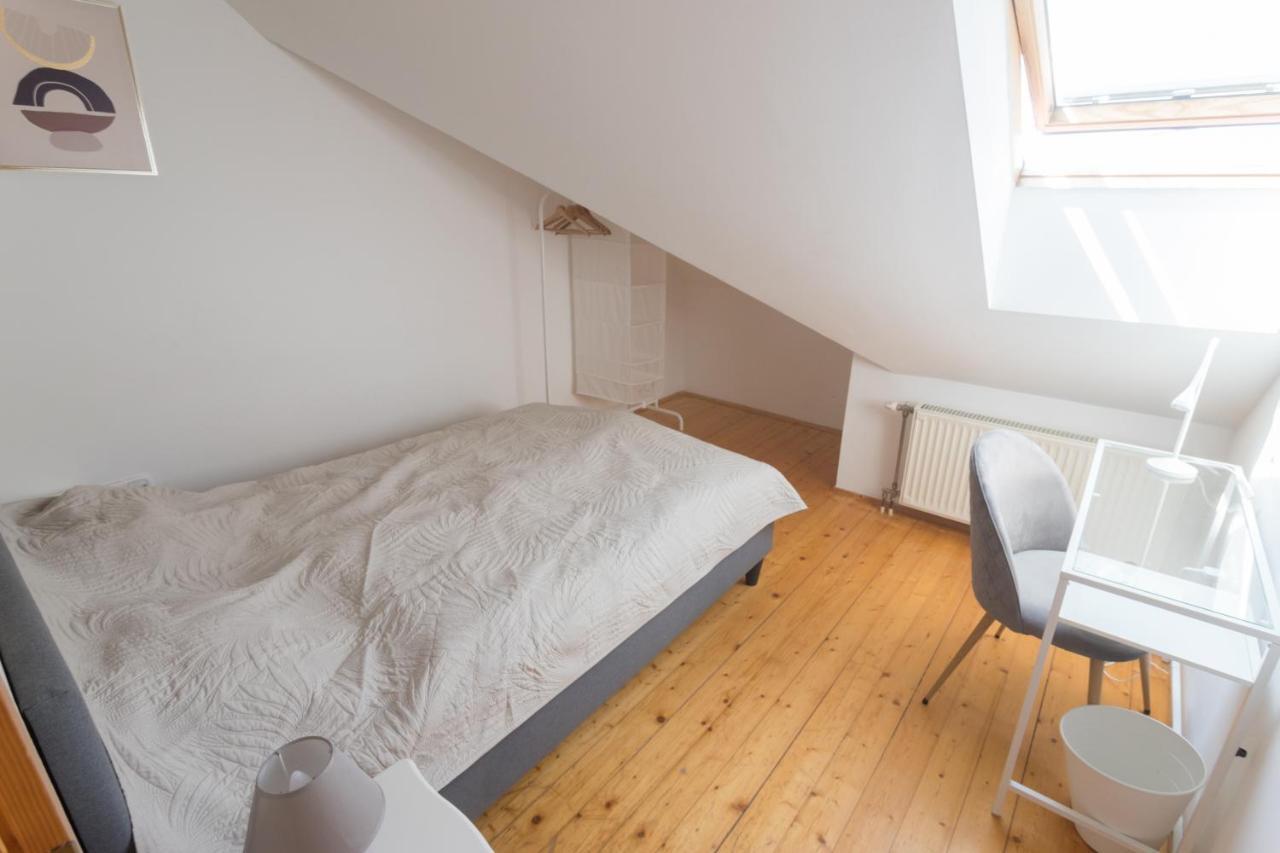 בודפשט Hi-Bp Garden City Batsanyi Apartment 3 Rooms, Apartment Upstairs Near The City Train With Free Parking מראה חיצוני תמונה